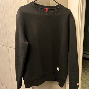 Topo Black Crewneck Sweater (Medium)